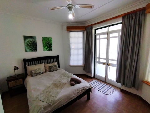 3 bedroom apartment // Second bedroom (double bed)