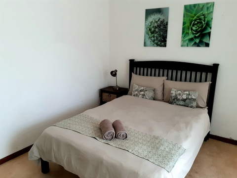 3 bedroom apartment // Second bedroom (double bed)