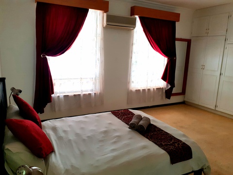 3 bedroom apartment // Main bedroom (double bed)